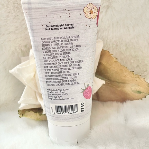 New with tags BATH AND BODY WORKS BUTTERCUPS & BERRY BELLINI ULTIMATE BODY CREAM - Picture 2 of 2